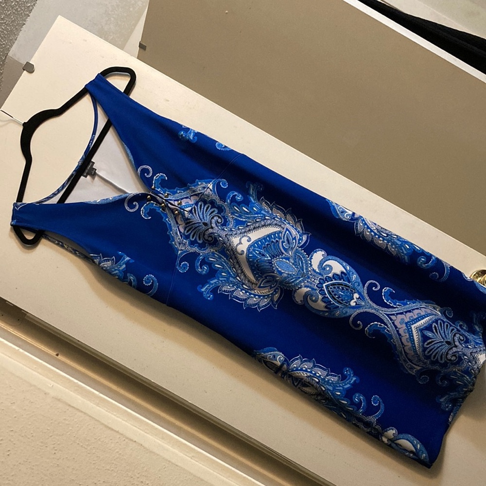 Women’s dress